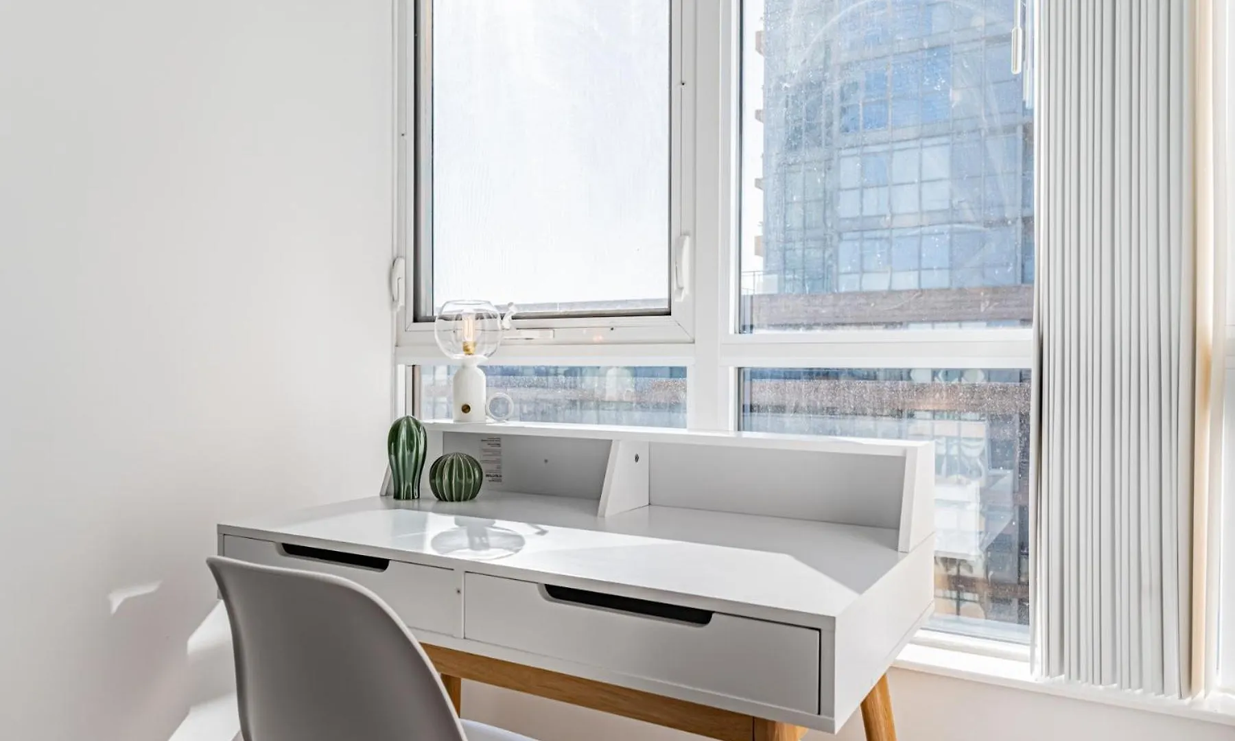 Dan Leckie Apartments Toronto Kanada